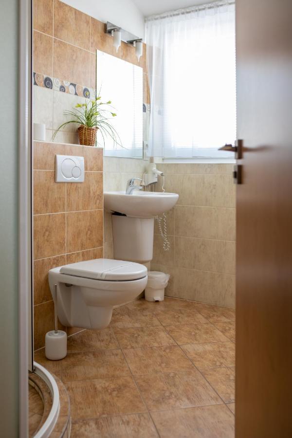 Tisnovska Rychta Hotel Bagian luar foto