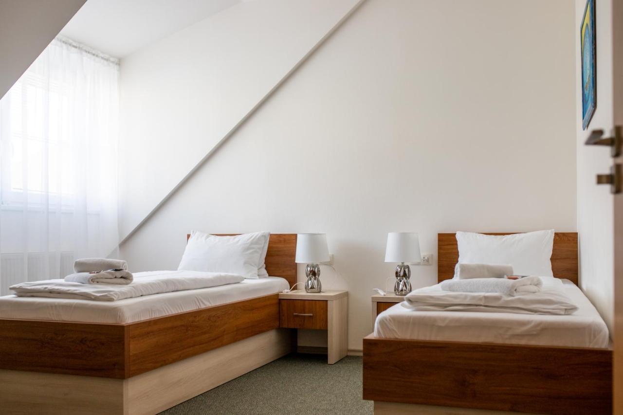 Tisnovska Rychta Hotel Bagian luar foto