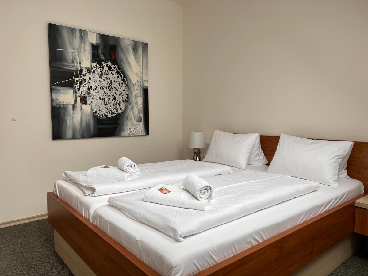 Tisnovska Rychta Hotel Bagian luar foto