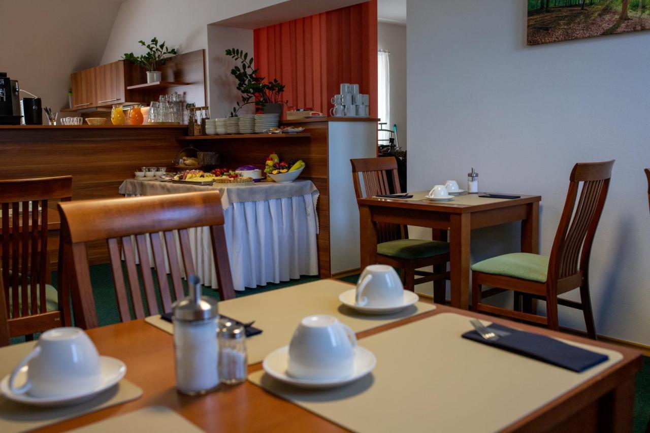 Tisnovska Rychta Hotel Bagian luar foto